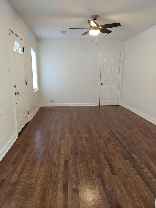 Building Photo - 369 Williford St