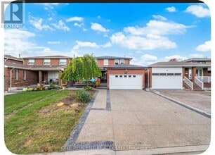 Building Photo - 704 Bookham Crescent