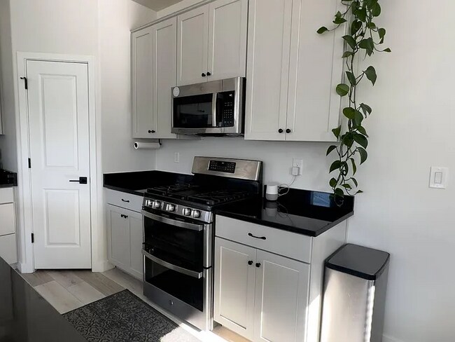 Building Photo - 15113 Halter Wy