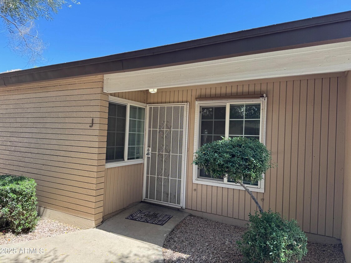 Foto principal - 1622 E Campbell Ave