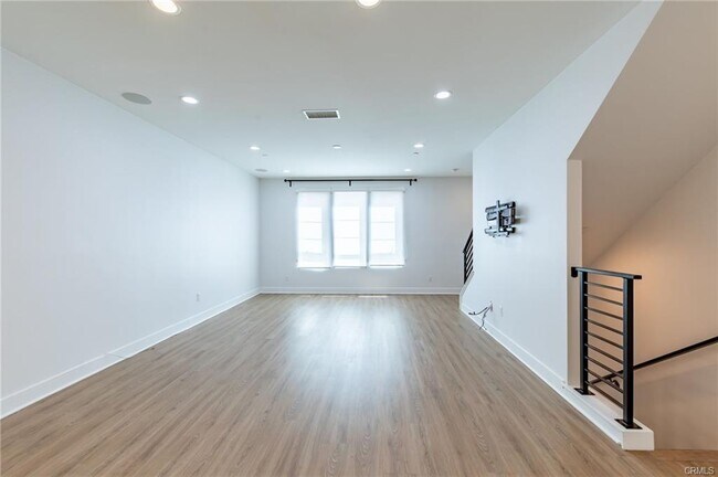 Foto del edificio - 10736 Bloomfield St