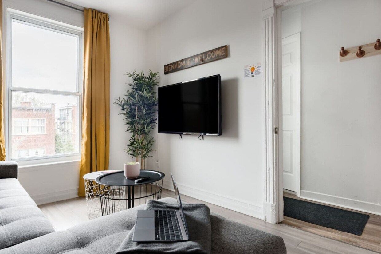 Photo principale - 4631 Rue Ontario E