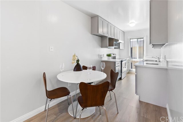 Foto del edificio - 938 W Huntington Dr