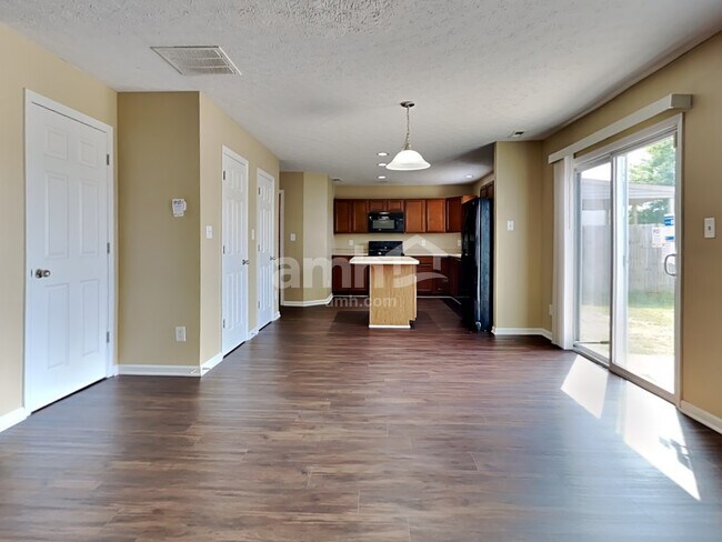 Foto del edificio - 111 Covey Pl