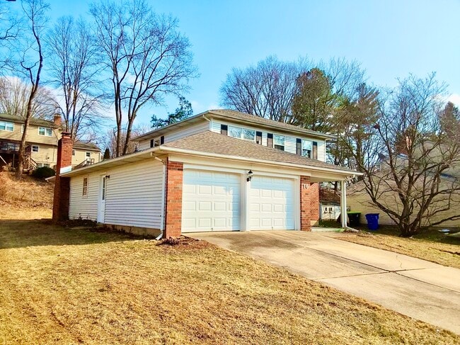 Building Photo - 16 Duvall Ct
