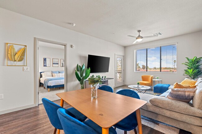 Foto del edificio - 711 W Broadway Rd