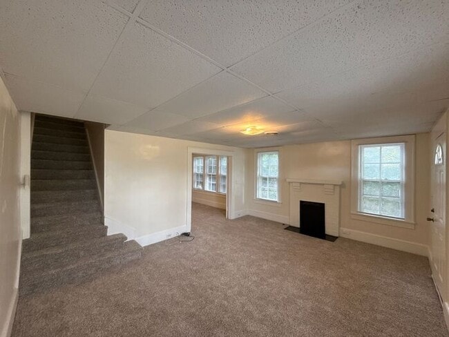 Building Photo - Duplex - Gastonia NC
