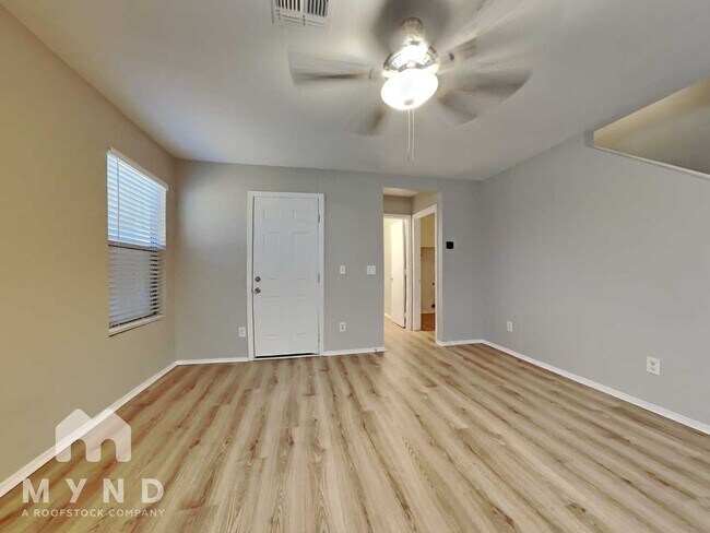 Foto del edificio - 11529 W Flores Dr