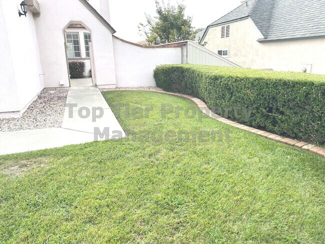 Foto del edificio - ***Beautiful 3 bed / 2.5 bath House in a N...