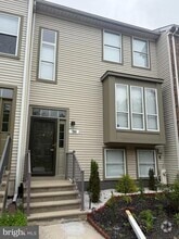 Building Photo - 7806 Whistling Pines Ct