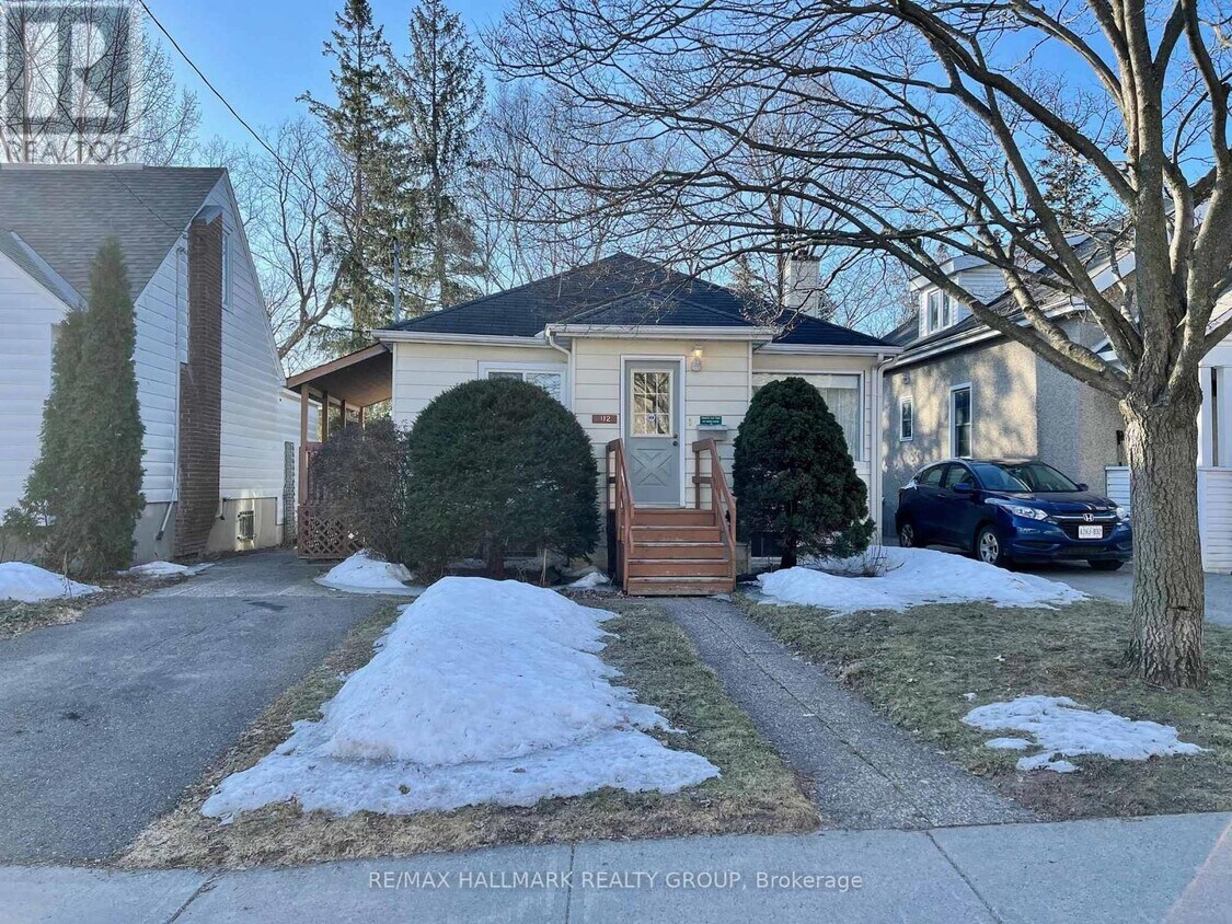 Primary Photo - 112 Clegg St