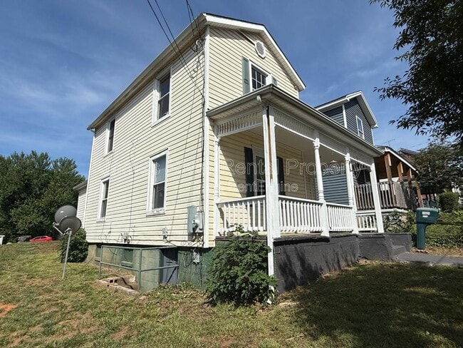 Building Photo - 1521 Taylor St