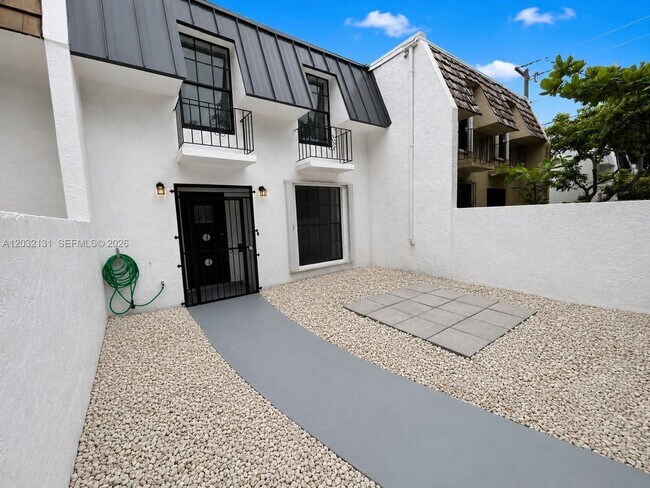Foto del edificio - 9780 SW 92nd Terrace