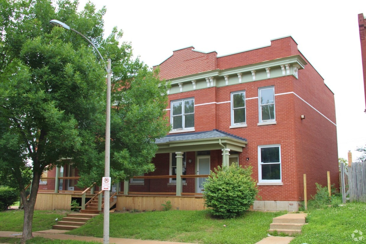 Primary Photo - 3853 Folsom Ave