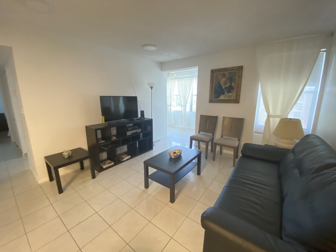 17620 Atlantic Blvd, Sunny Isles Beach, FL 33160 - Apartments in Sunny ...