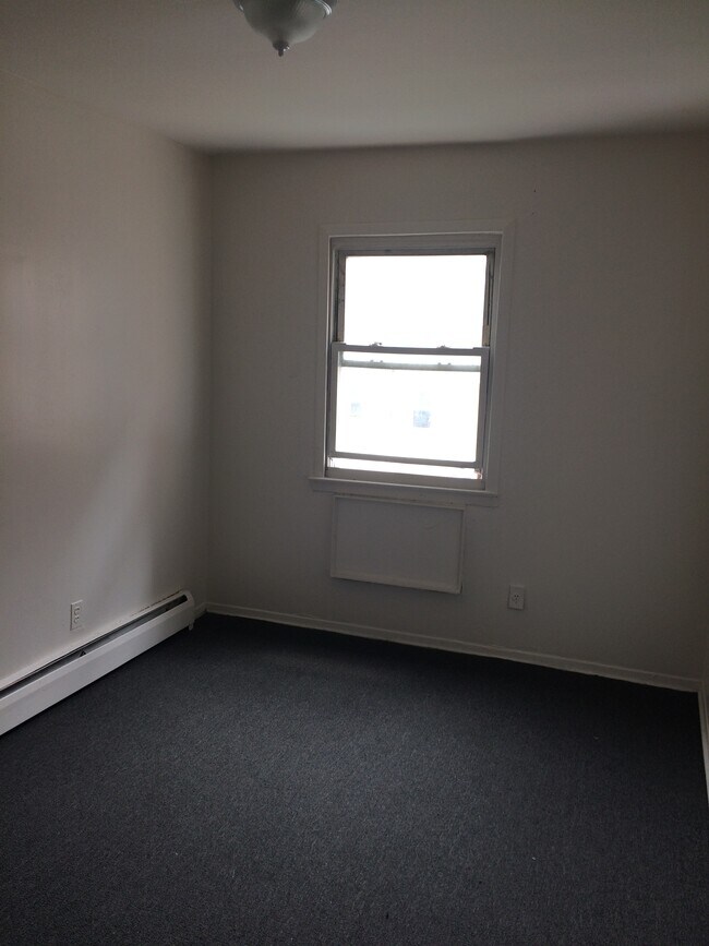 Building Photo - 4212 Gleane St