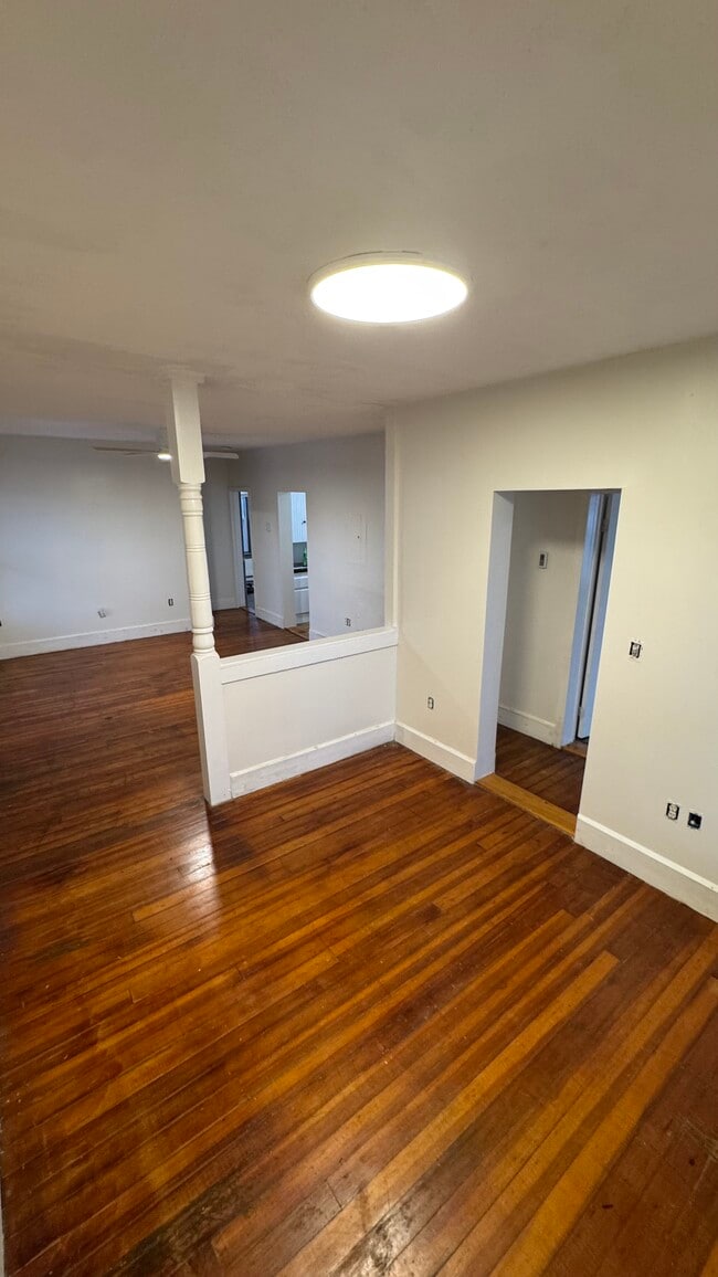 Building Photo - 70 Edwards St