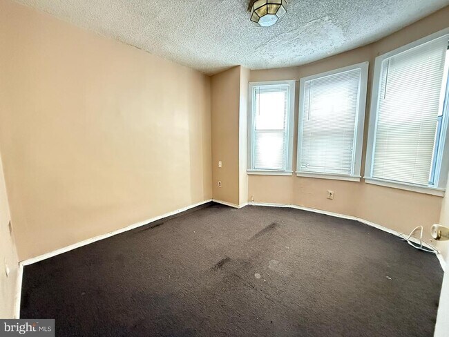 Foto del edificio - 2219 Winton St