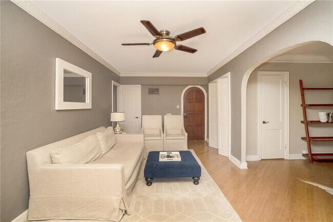 Foto del edificio - 4804 Jefferson St