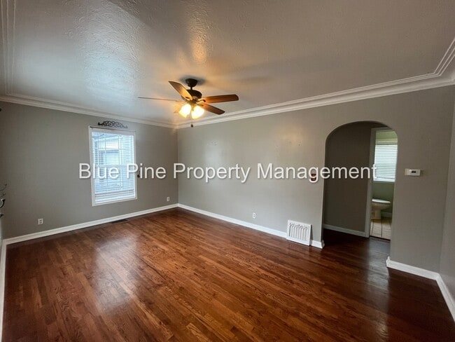 Foto del edificio - 745 S Higbee Ave