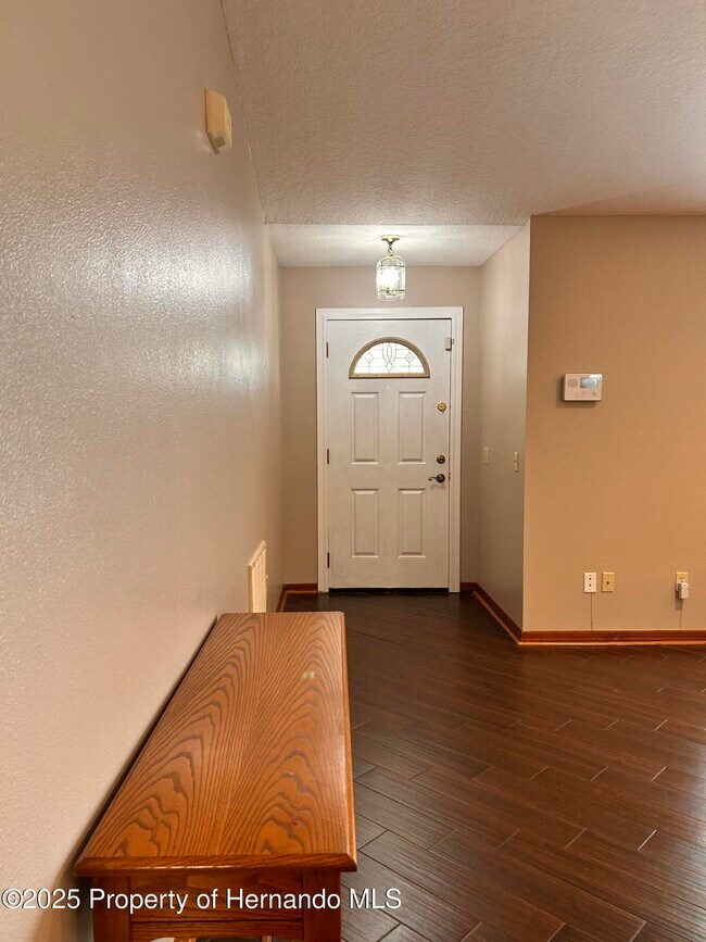 Foto del edificio - 2284 Champlain Ave