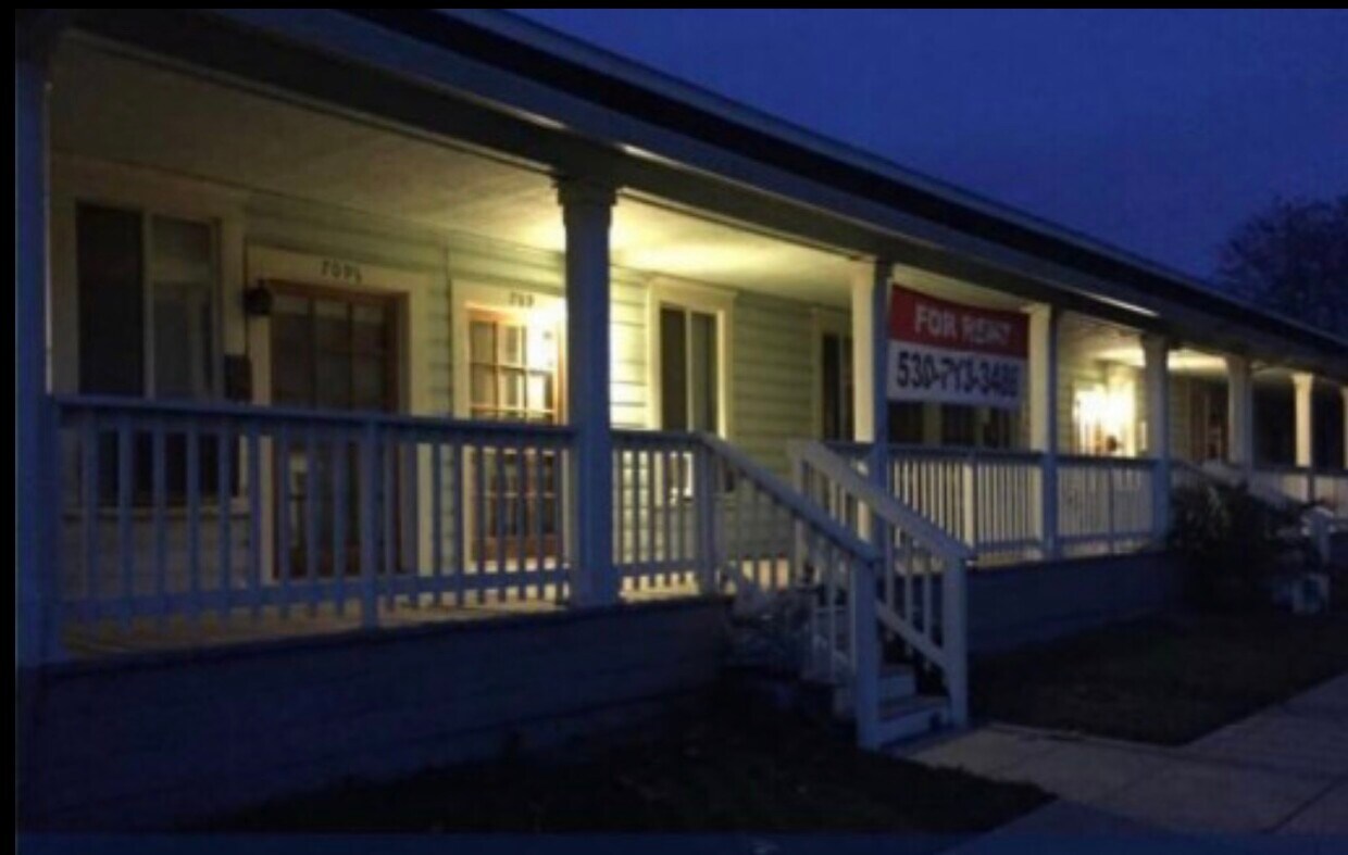 Exterior - 1306 G St