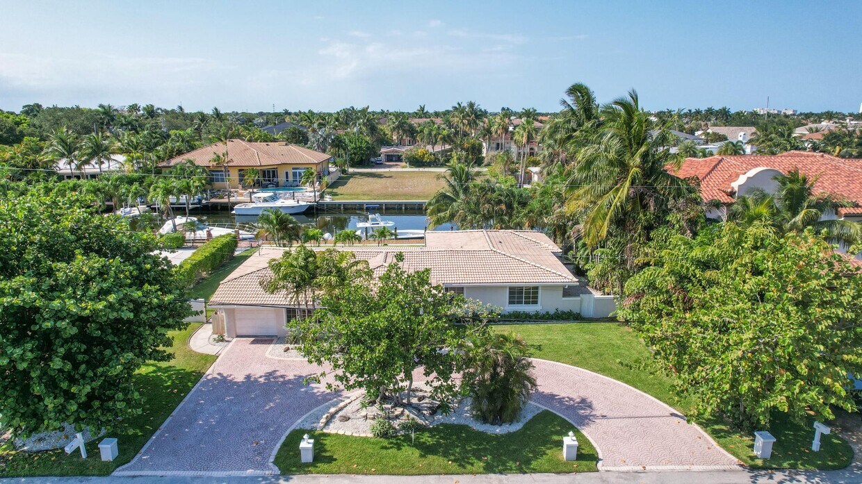 2265 NE 24th St, Lighthouse Point, FL 33064 House for Rent in