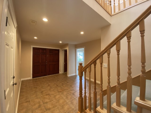 Building Photo - 5775 Bradbury Rd