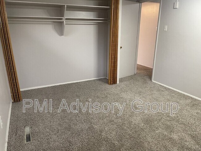Foto del edificio - 2222 SW College Ave