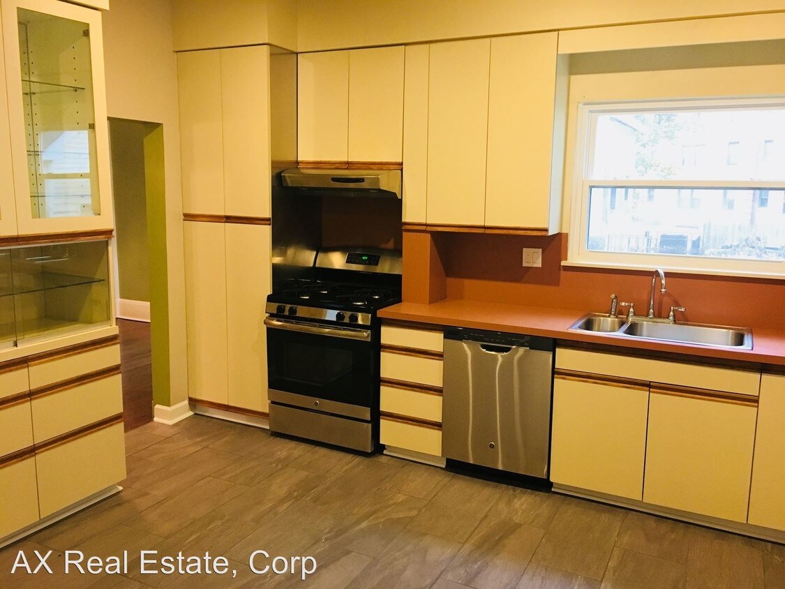 27 Elizabeth St, Ossining, NY 10562 Condo for Rent in Ossining, NY