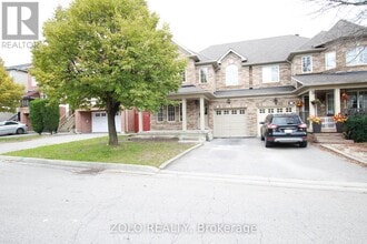 Building Photo - 226 Equator Crescent