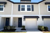 Primary Photo - 17043 Coral Dr