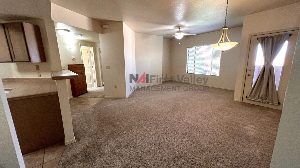 Foto principal - 2 Bedrooms, 2 Baths