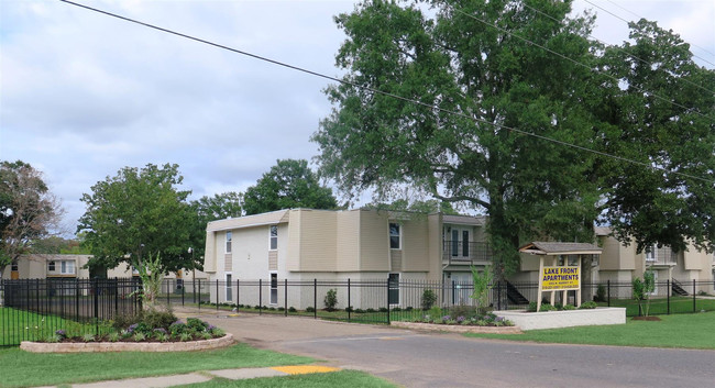 Building Photo - Lakefront Apartments