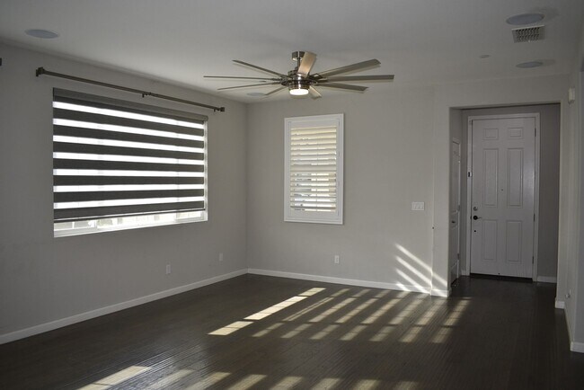 Building Photo - 3251 Foxton Wy