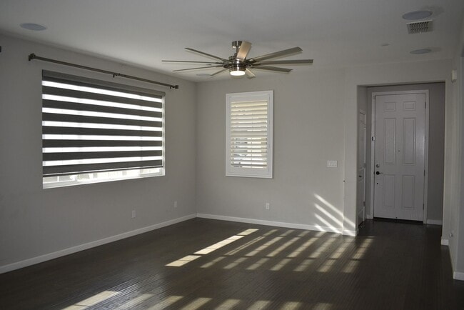 Foto del edificio - 3251 Foxton Wy