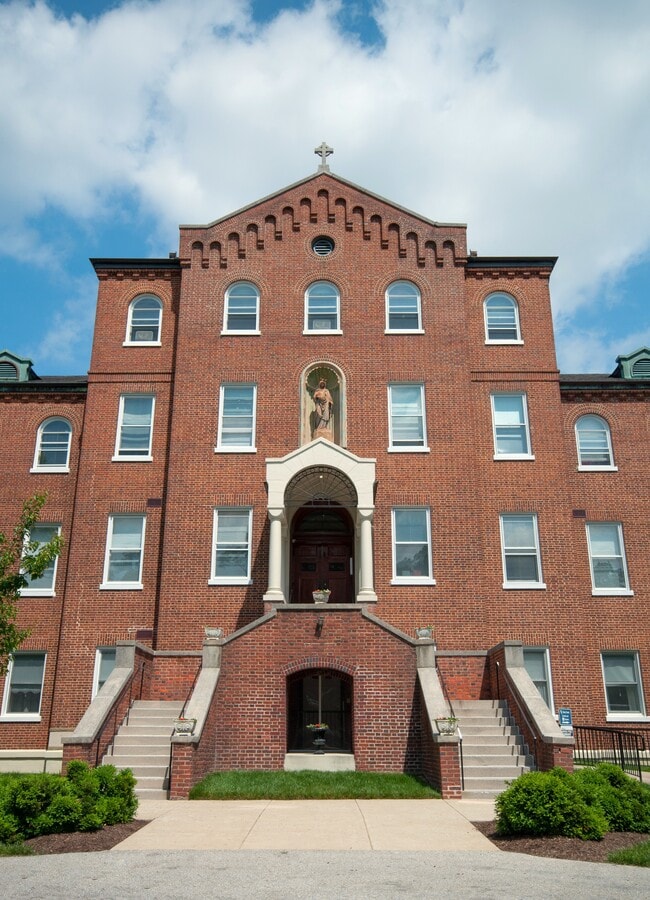 Building Photo - Clare Court