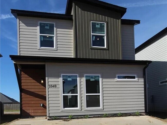 Foto del edificio - 1040 Boardwalk Ave