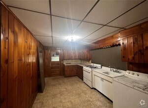 Building Photo - 418 Coffeen St