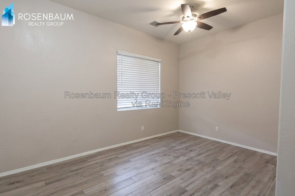 Foto del edificio - 6543 E Brighton Dr