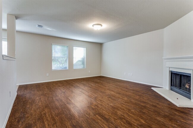 Foto del edificio - 1145 Maplewood Ln