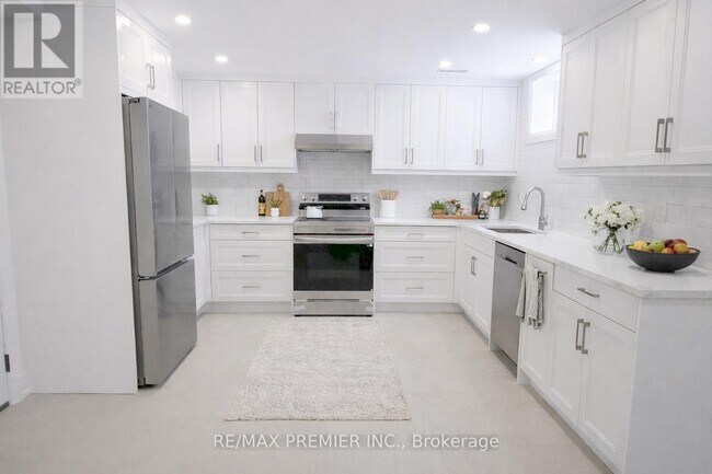 Photo du bâtiment - 115 Mapes Ave