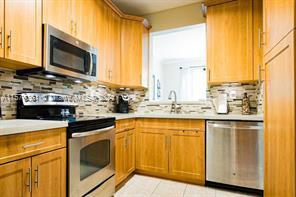 Kitchen - 3563 Asperwood Cir