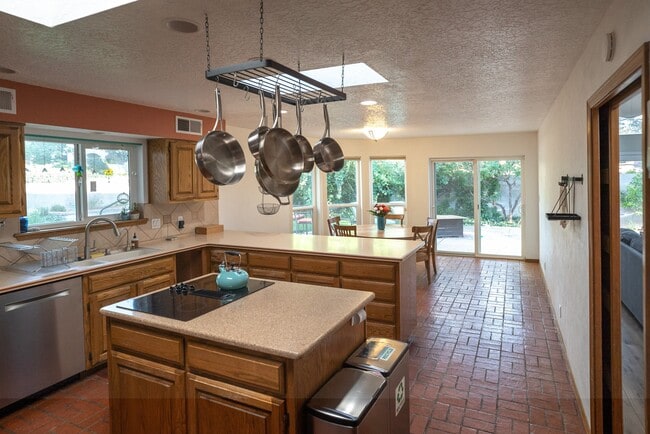 Foto del edificio - 9316 Tanoan Dr NE