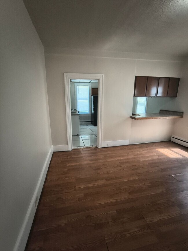 Foto del edificio - 716-718 Winchester Ave
