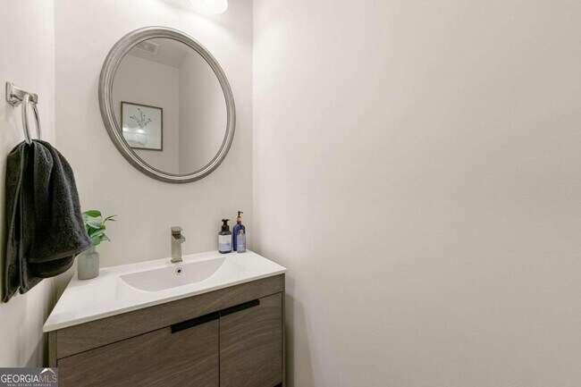 Foto del edificio - 3295 Estes Dr