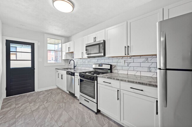 Foto del edificio - SECURE your spot TODAY and ENJOY $250 OFF ...