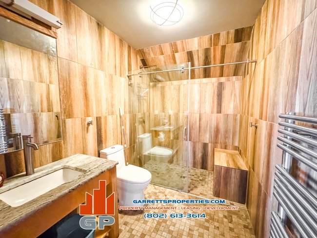 Building Photo - 1698 Winch Hill Rd