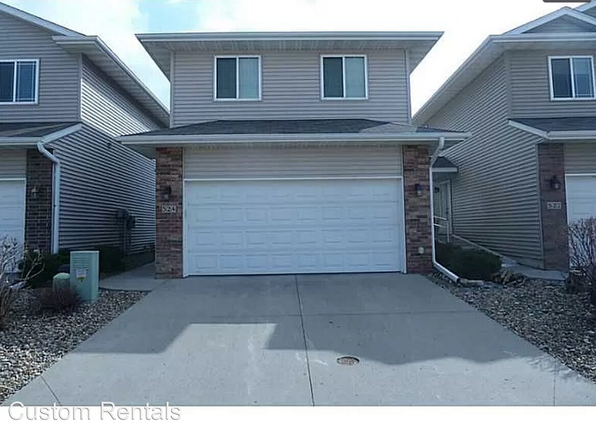 3 br, 3.5 bath House 524 Sicily Ct House Rental in North Liberty