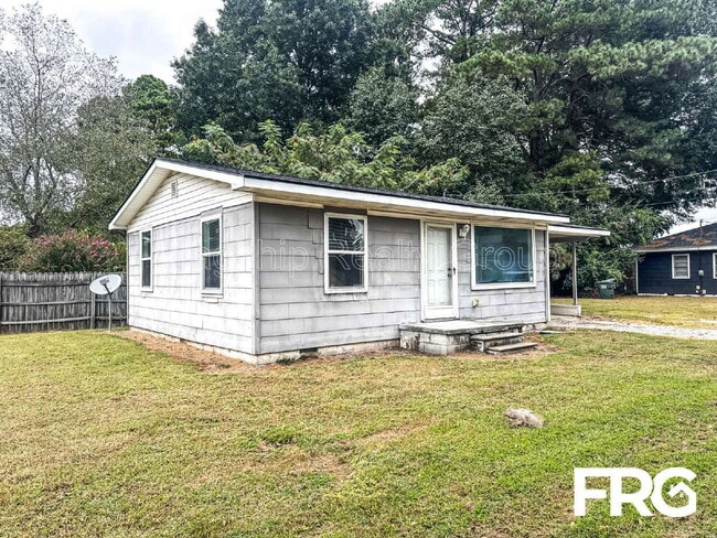 Building Photo - 122 Blaire Ln